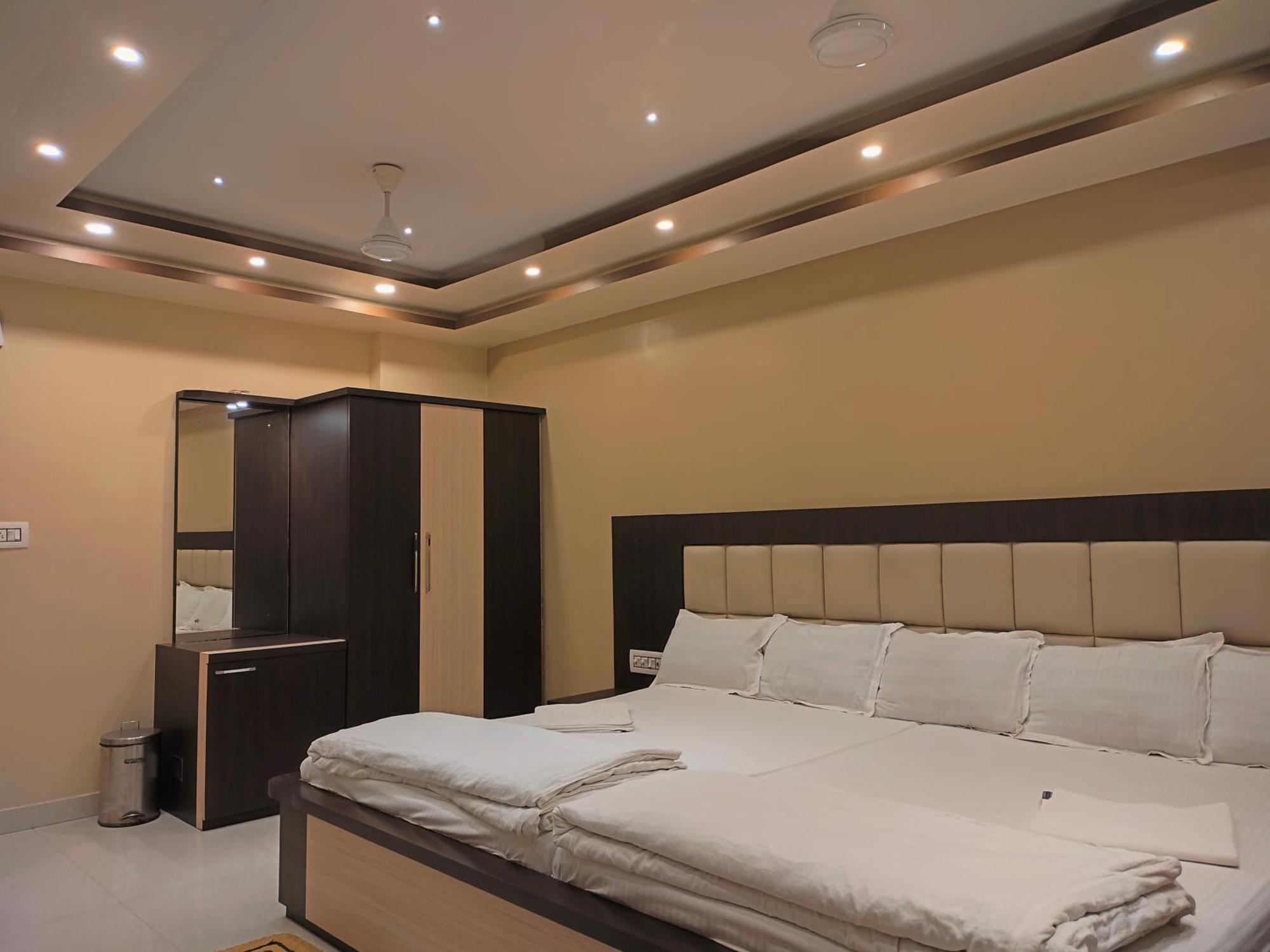 Hotel Binapani Deluxe 1 Tarapith Ngoại thất bức ảnh