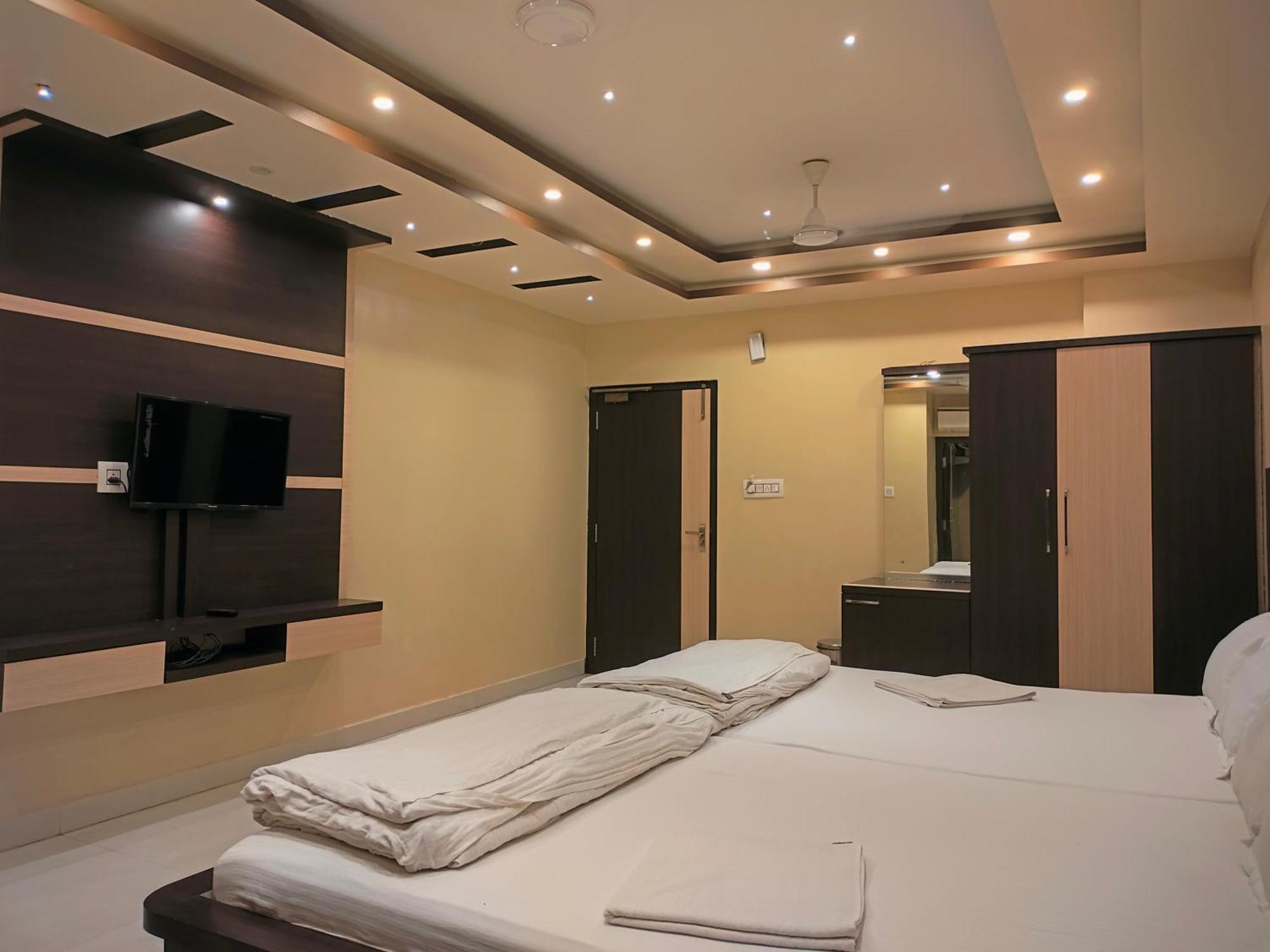 Hotel Binapani Deluxe 1 Tarapith Ngoại thất bức ảnh