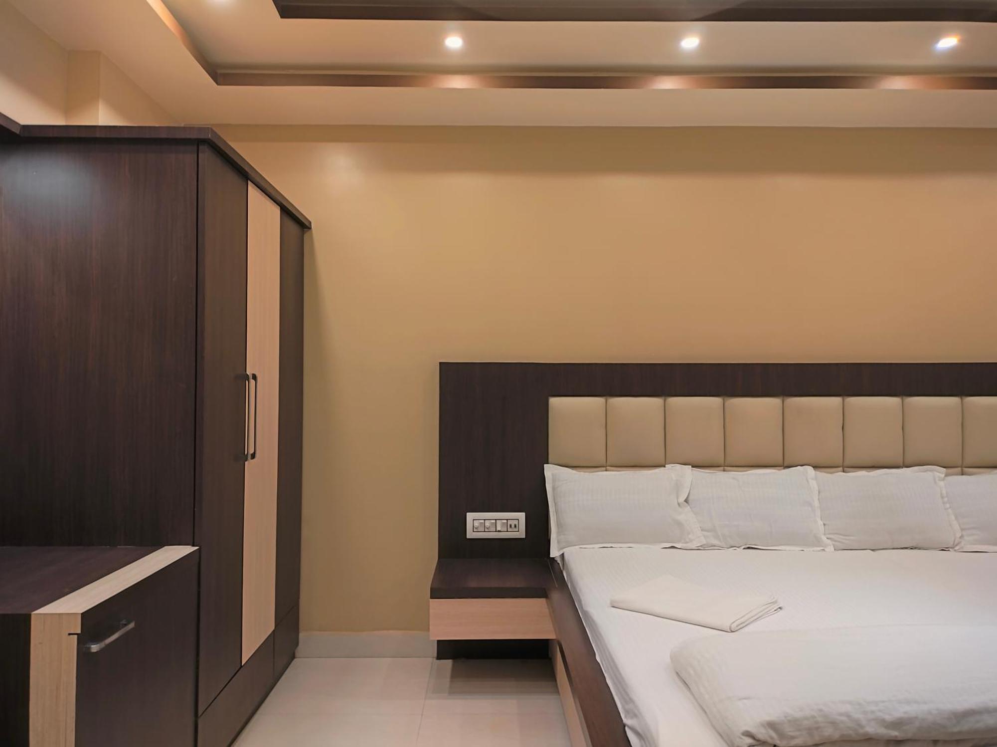 Hotel Binapani Deluxe 1 Tarapith Ngoại thất bức ảnh