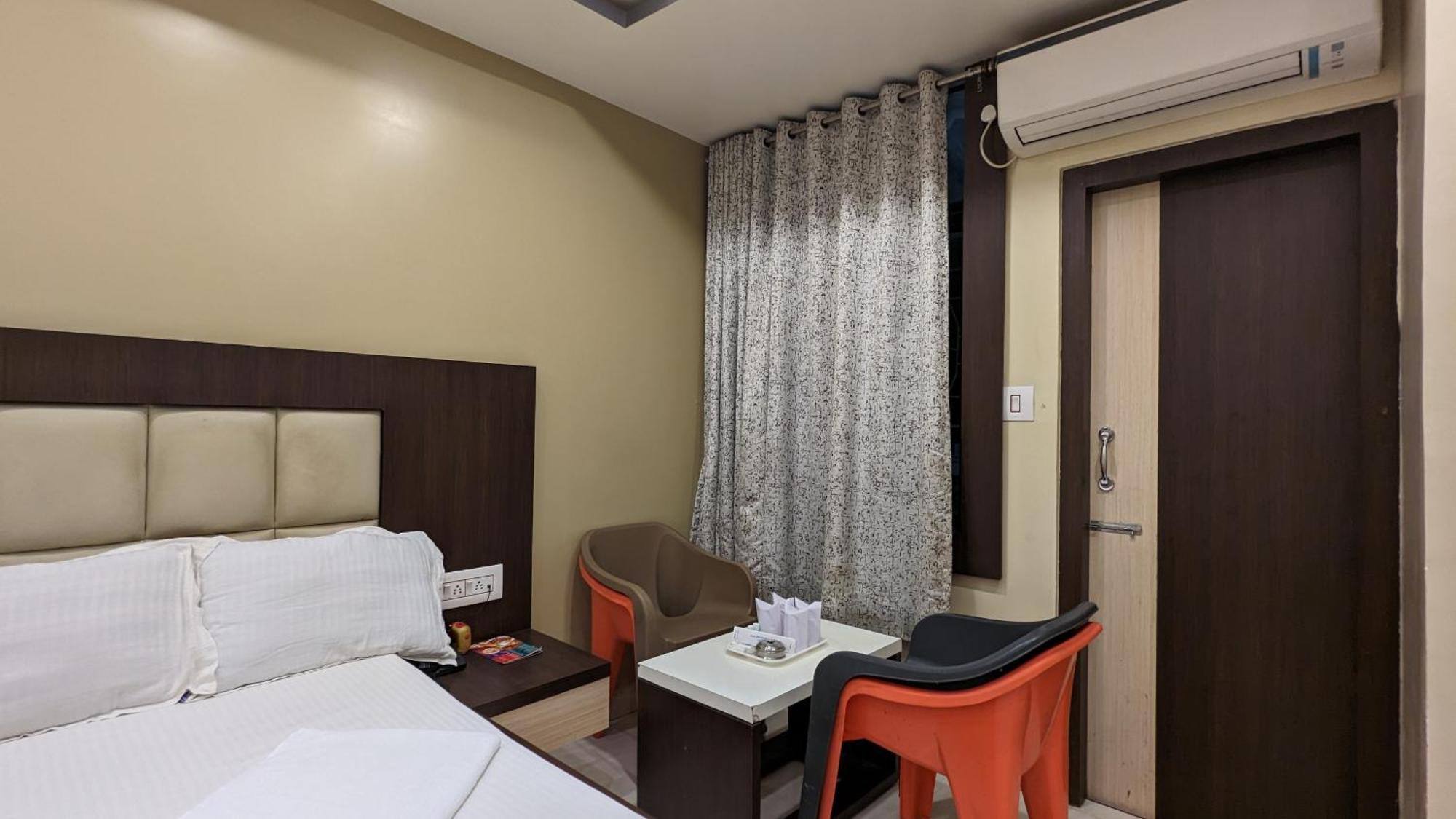 Hotel Binapani Deluxe 1 Tarapith Ngoại thất bức ảnh